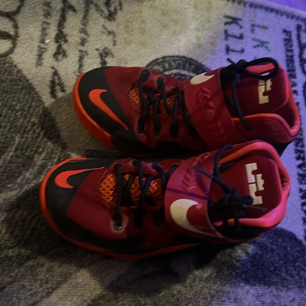 LeBron Solider 8 Size 6
